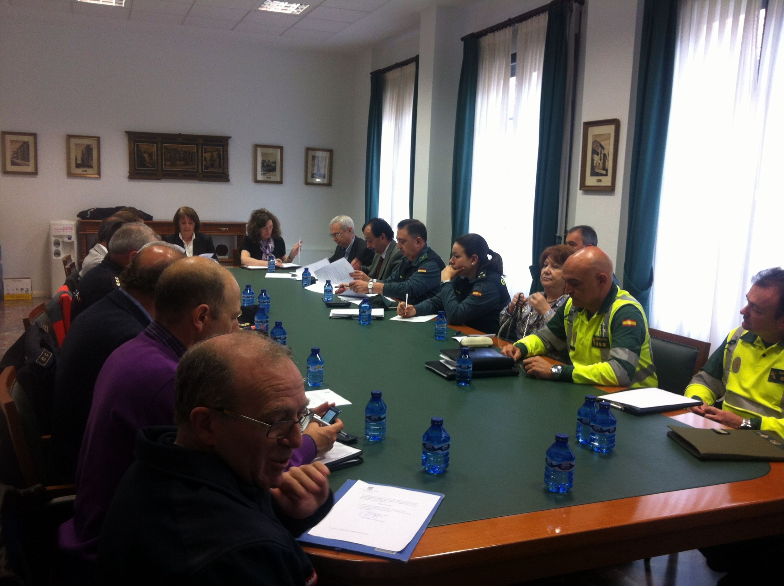 La Junta Local de Seguridad repasa la coordinación de los colectivos de emergencias y seguridad para San Juan